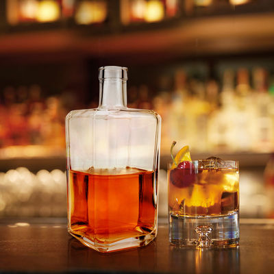 Leere Brandy Rum Gin Whisky Wodka Glasflasche 500 ml 700 ml 750 ml für die Alkoholverpackung