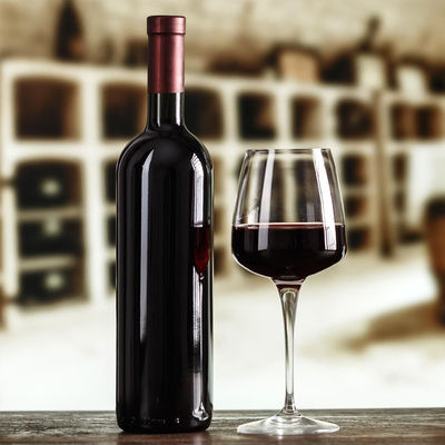 750 ml Cork Cap Glas Weinflasche für kohlensäurehaltige Getränke in antiker grüner Farbe